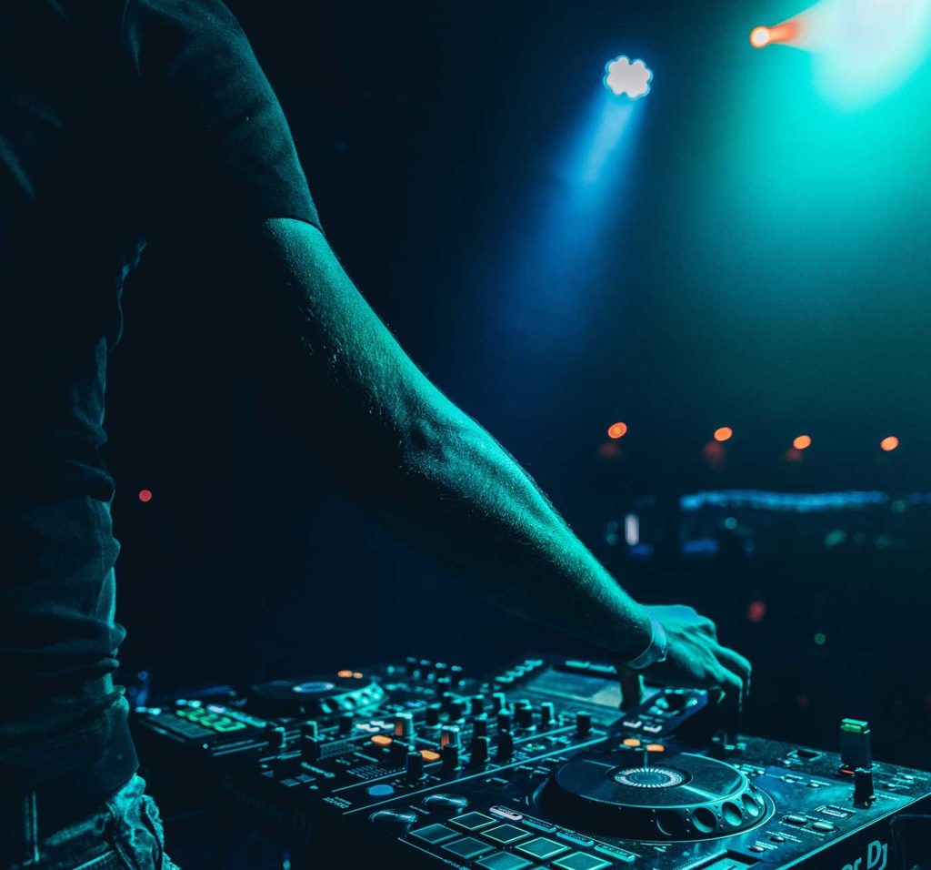 DJ Hypnotist Magic